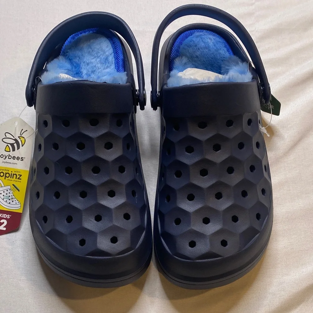 KIDS'‎ VARSITY LINED CLOGS WITH POPINZ  Navy. Multiple sizes